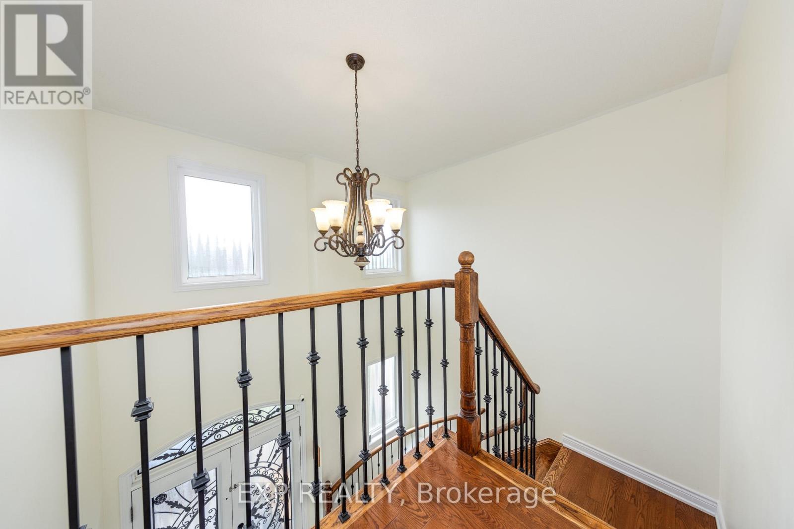 305 Via Romano Boulevard, Vaughan, Ontario  L6A 0J1 - Photo 21 - N12370765