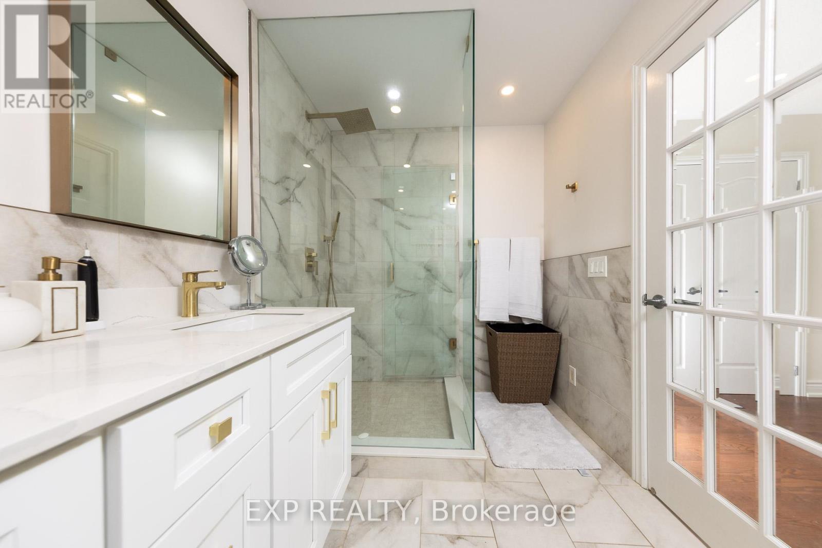 305 Via Romano Boulevard, Vaughan, Ontario  L6A 0J1 - Photo 31 - N12370765