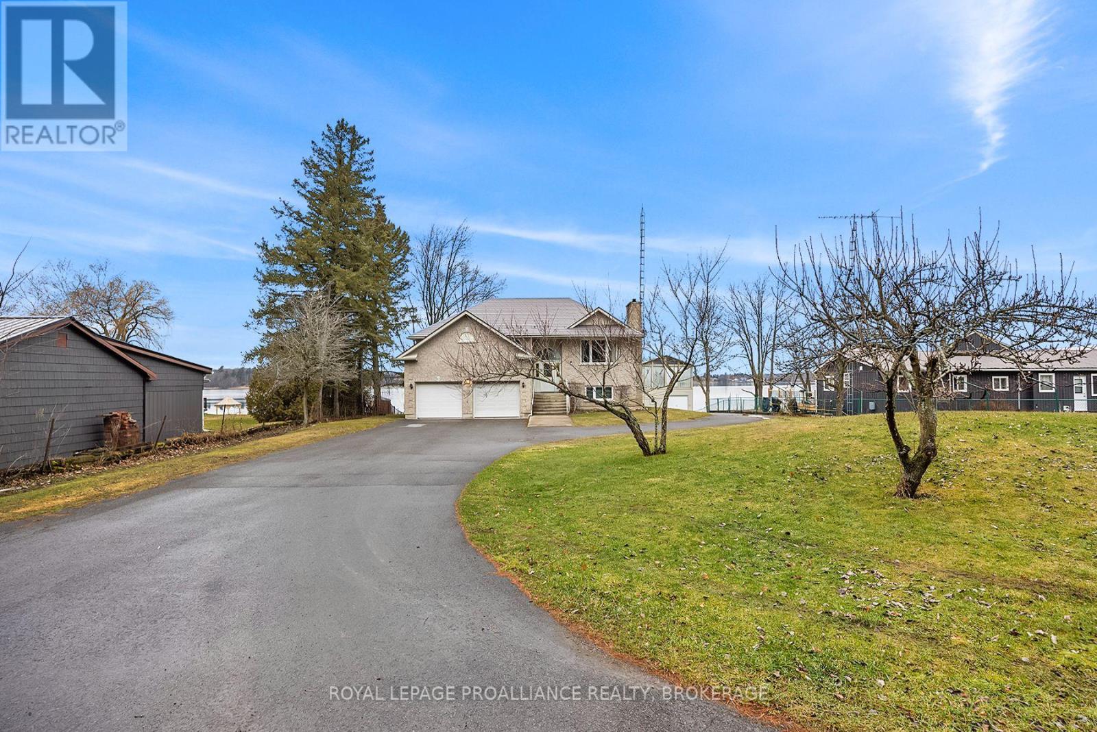 1 Leavis Shores, Frontenac Islands, Ontario  K7G 2V6 - Photo 2 - X12370879