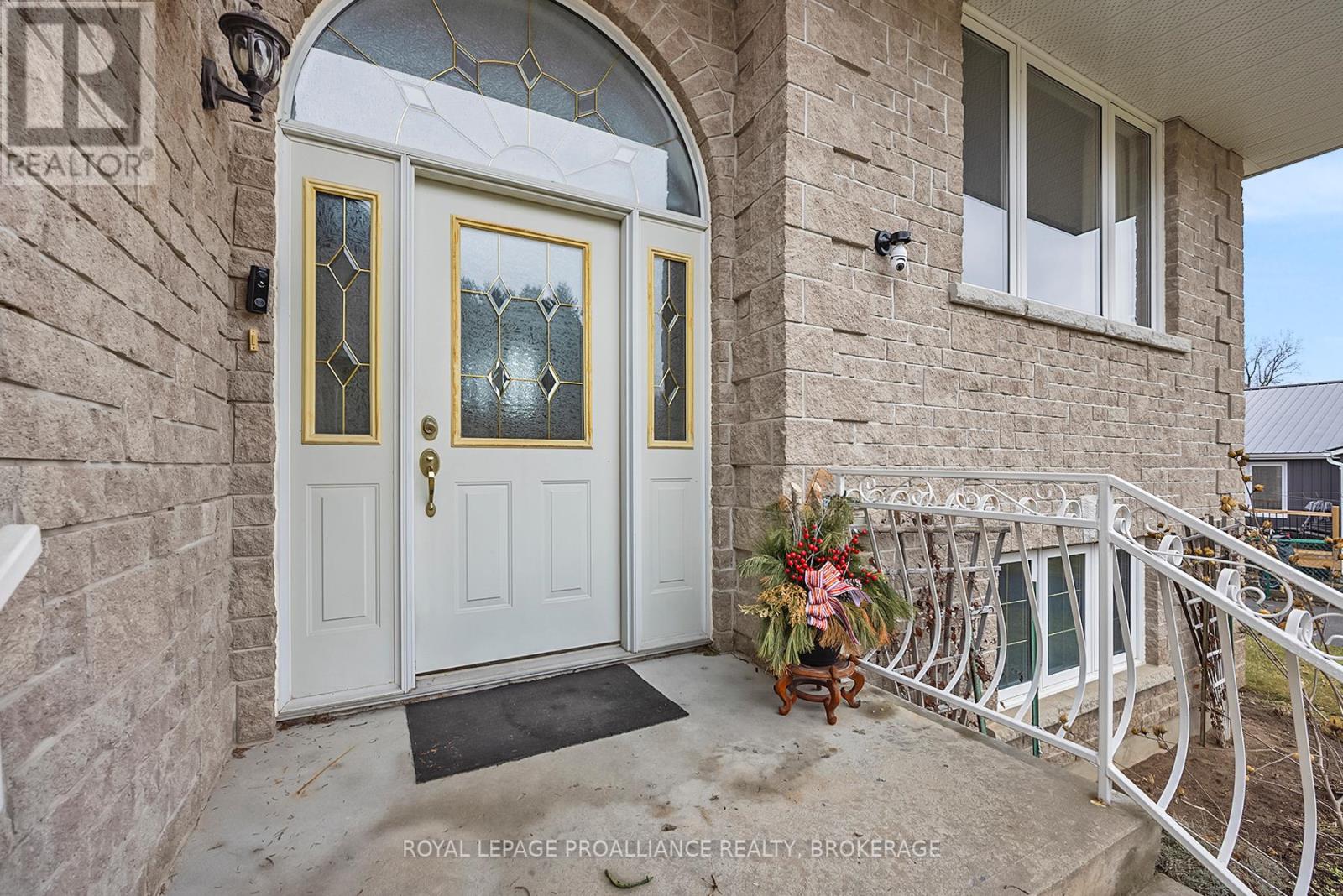 1 Leavis Shores, Frontenac Islands, Ontario  K7G 2V6 - Photo 6 - X12370879