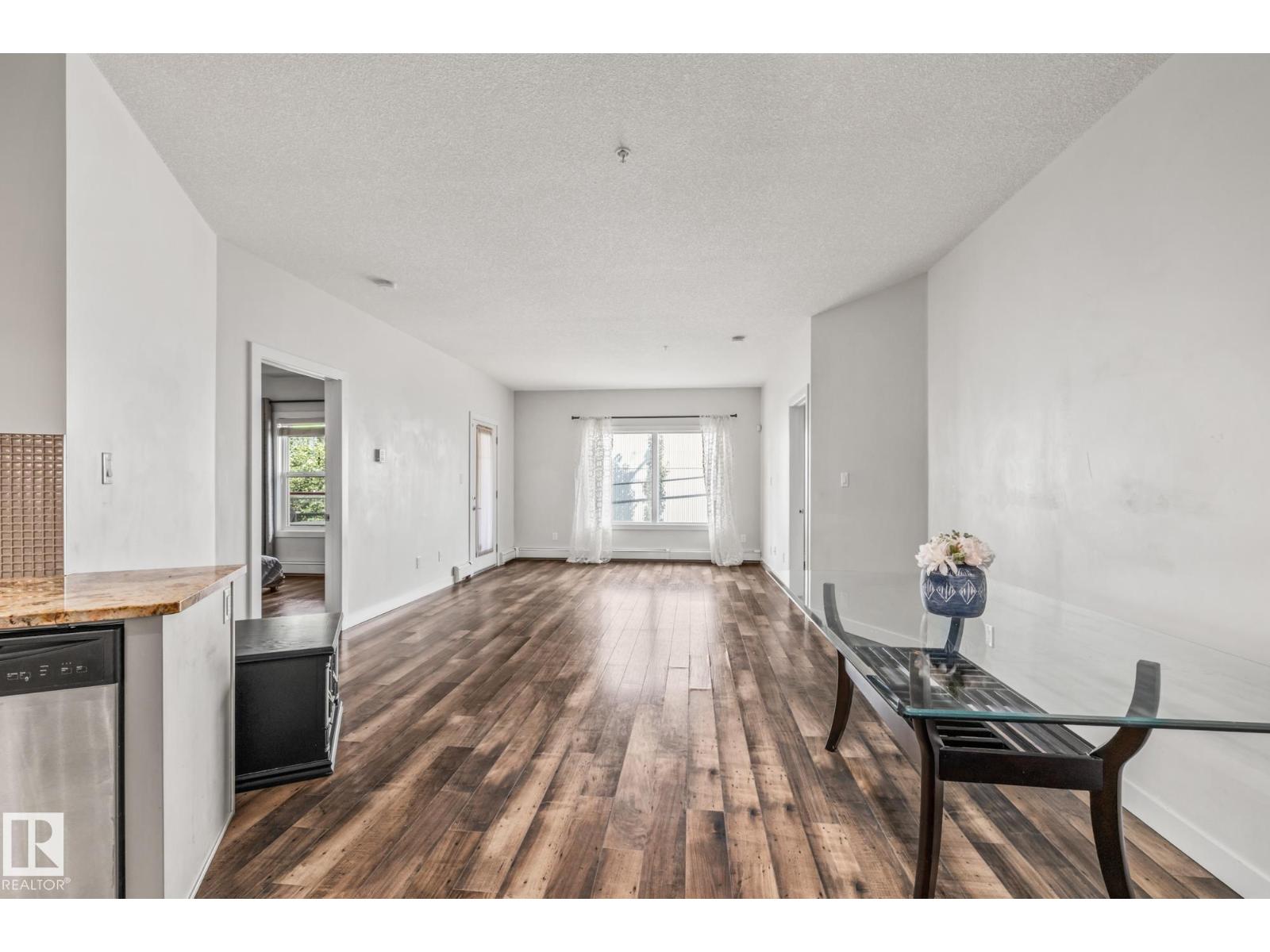 #212 10611 117 St Nw, Edmonton, Alberta  T5H 0G6 - Photo 4 - E4455298