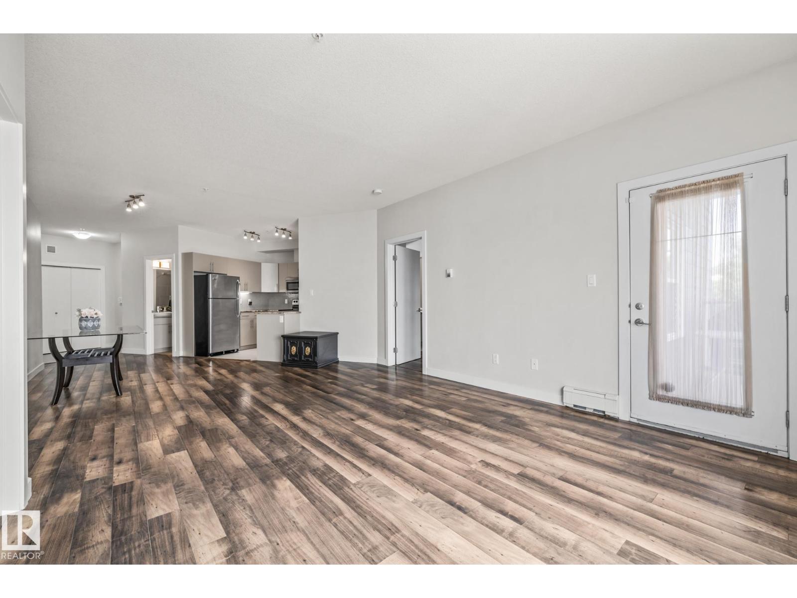#212 10611 117 St Nw, Edmonton, Alberta  T5H 0G6 - Photo 3 - E4455298