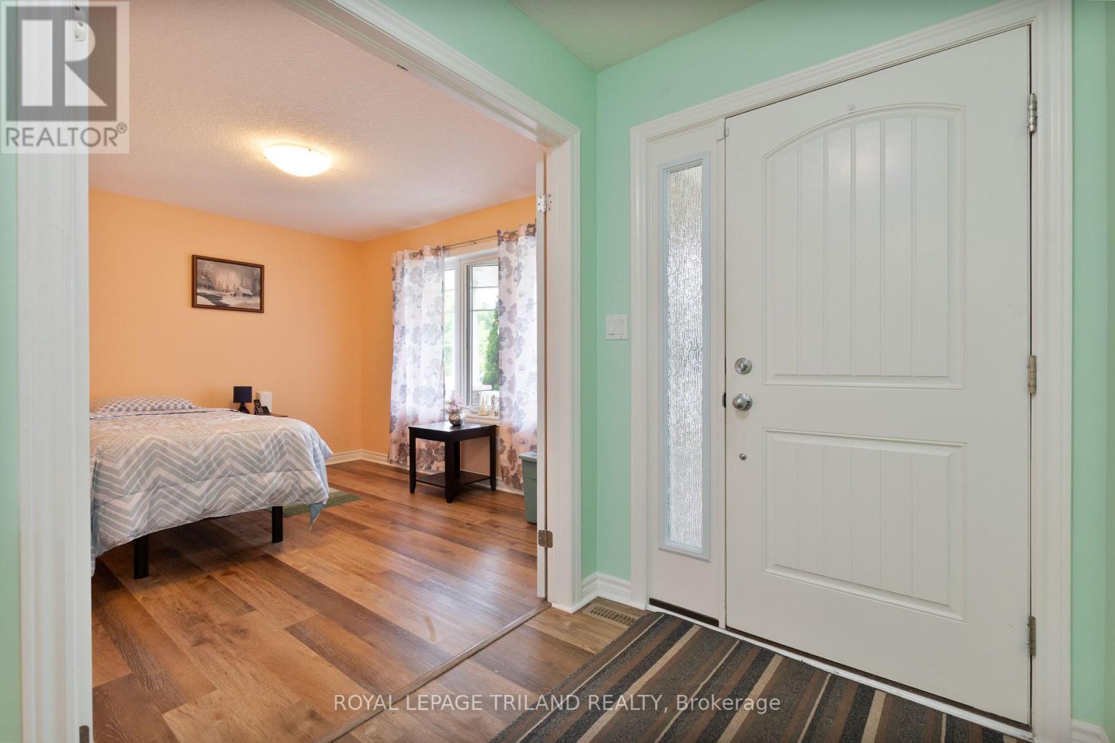 78 Westlake Drive, St. Thomas, Ontario  N5P 0B7 - Photo 5 - X12370822