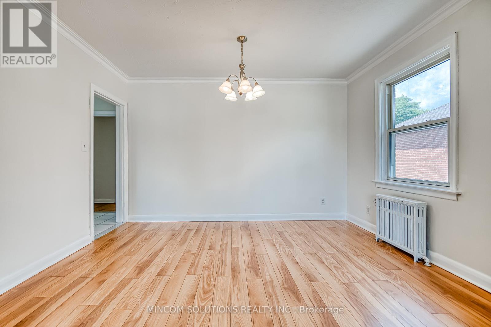 170 North Carson Street, Toronto, Ontario M8W 4C9 - Photo 6 - W12260571