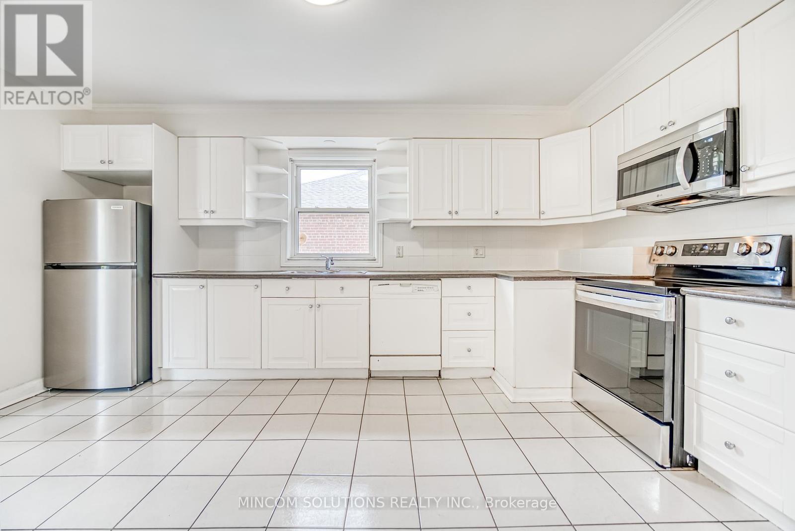 Property at 170 NORTH CARSON STREET image 3