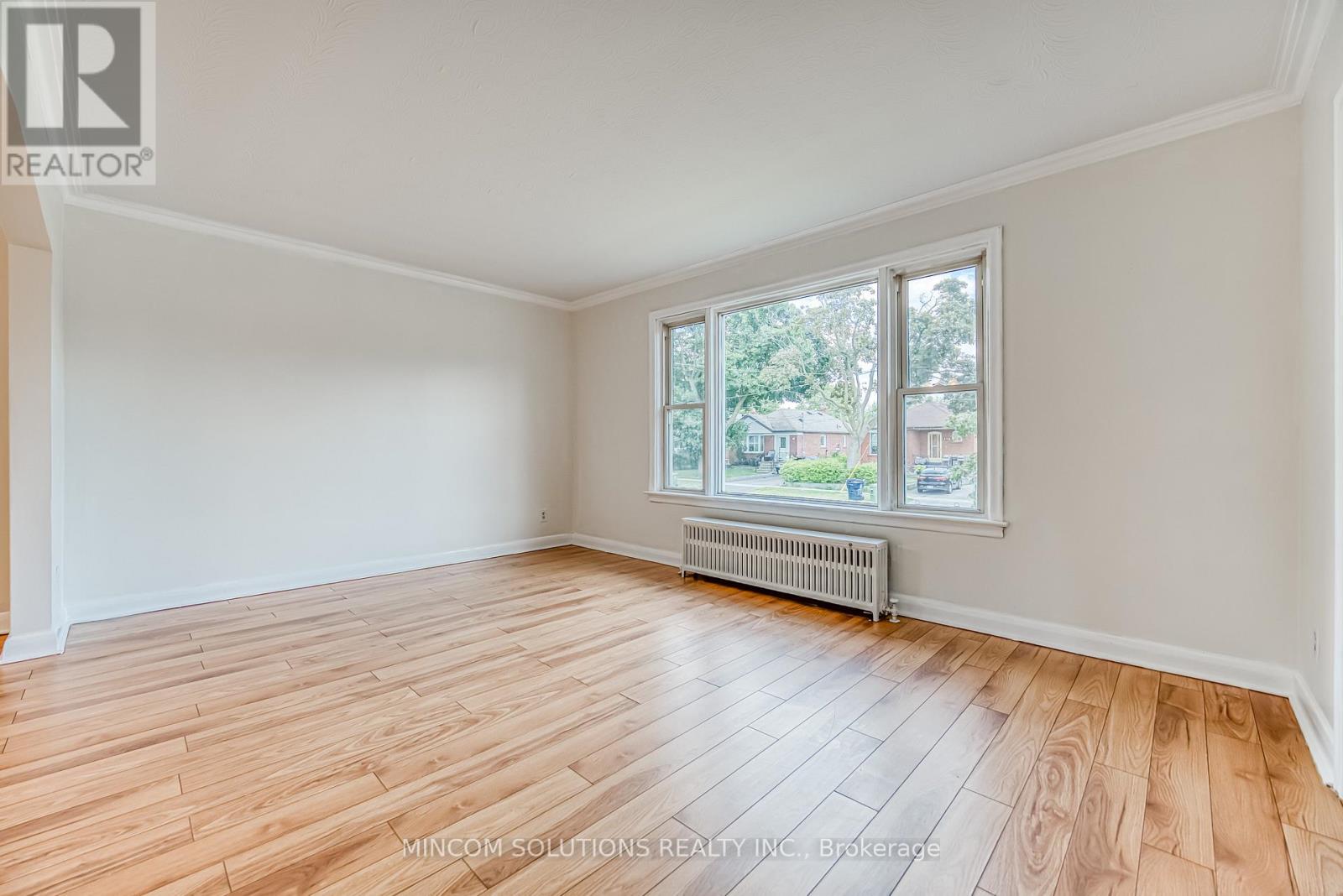 170 North Carson Street, Toronto, Ontario M8W 4C9 - Photo 8 - W12260571