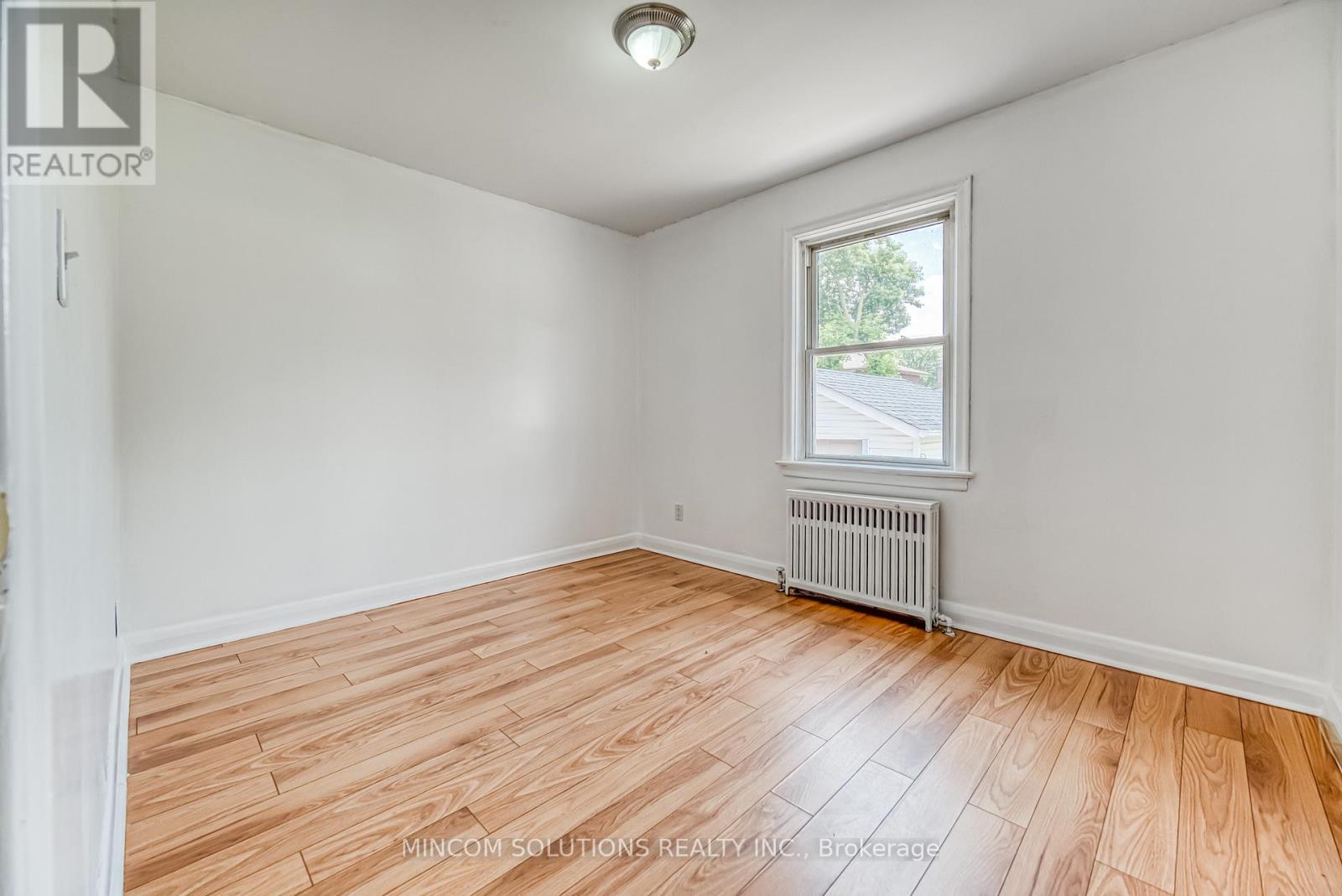 170 North Carson Street, Toronto, Ontario M8W 4C9 - Photo 9 - W12260571