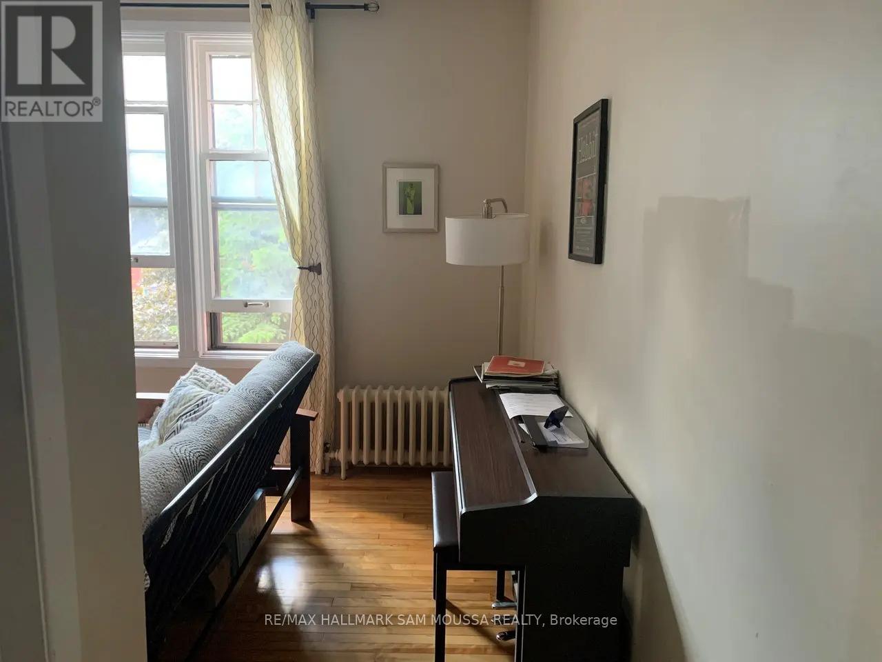 10 - 232 Cooper Street, Ottawa, Ontario  K2P 0G4 - Photo 3 - X12370839