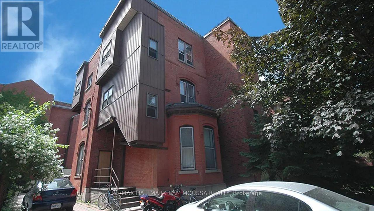 3 - 232 COOPER STREET, Ottawa, Ontario