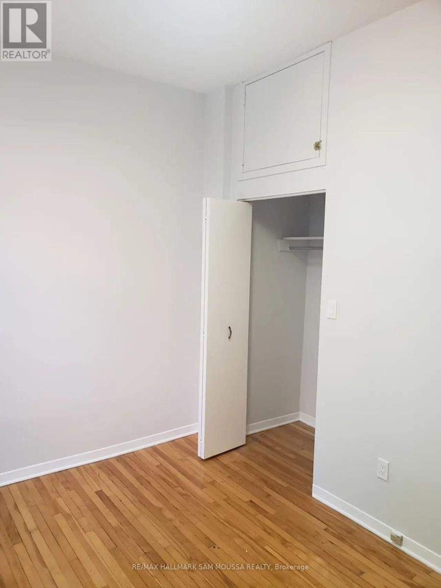 3 - 232 Cooper Street, Ottawa, Ontario  K2P 0G4 - Photo 10 - X12370844