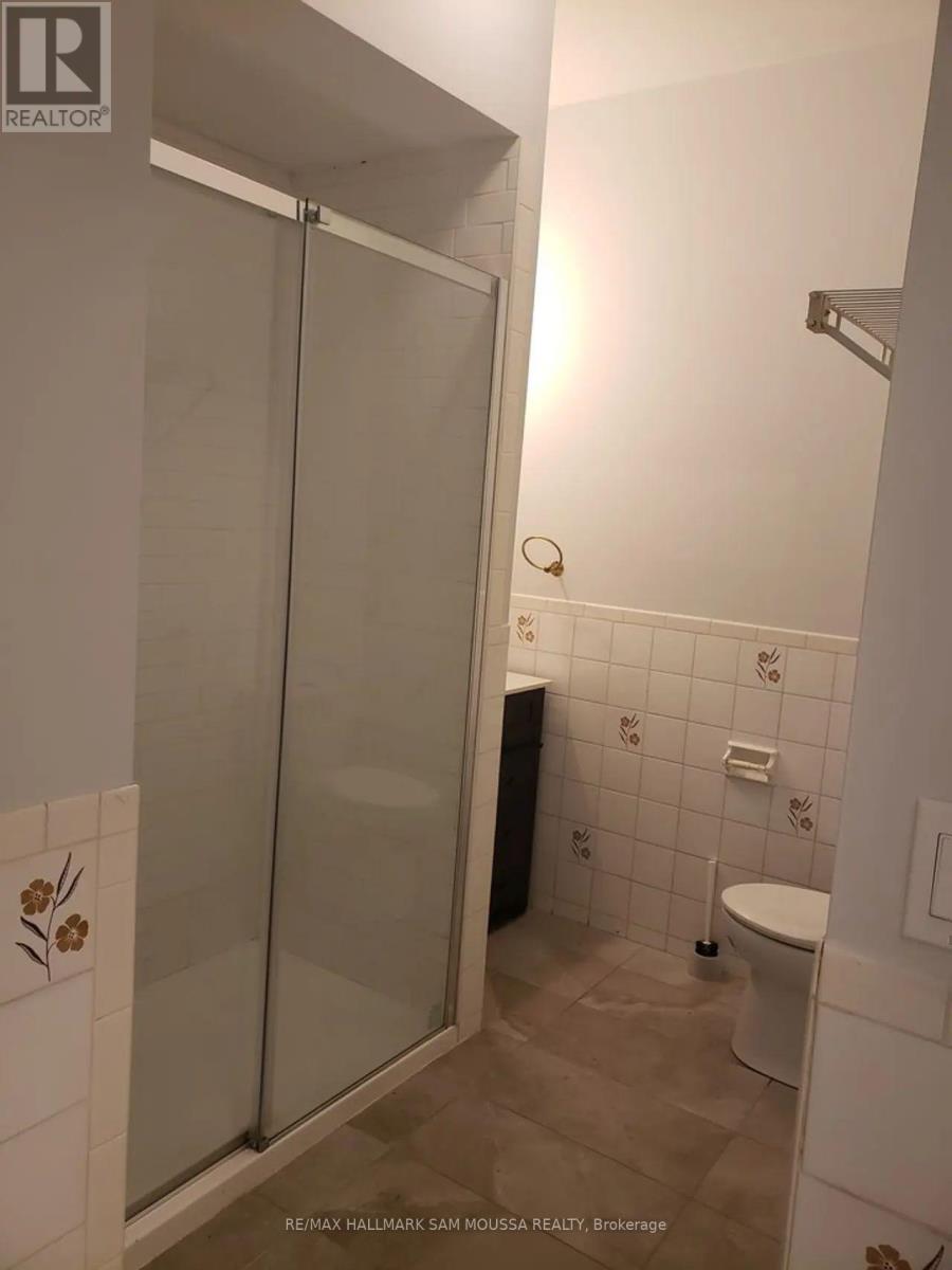 3 - 232 Cooper Street, Ottawa, Ontario  K2P 0G4 - Photo 6 - X12370844