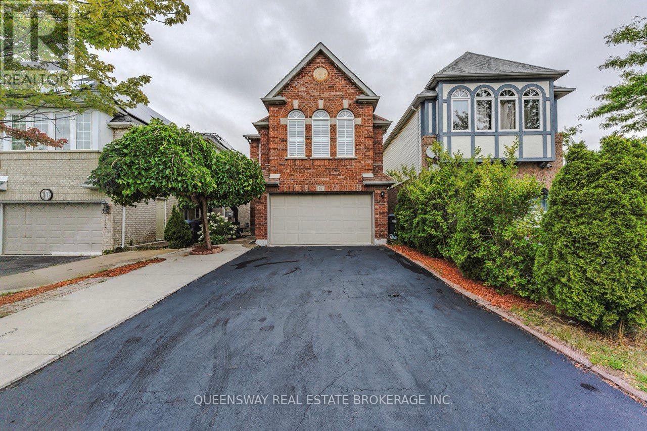 12 DANDELION ROAD, Brampton, Ontario