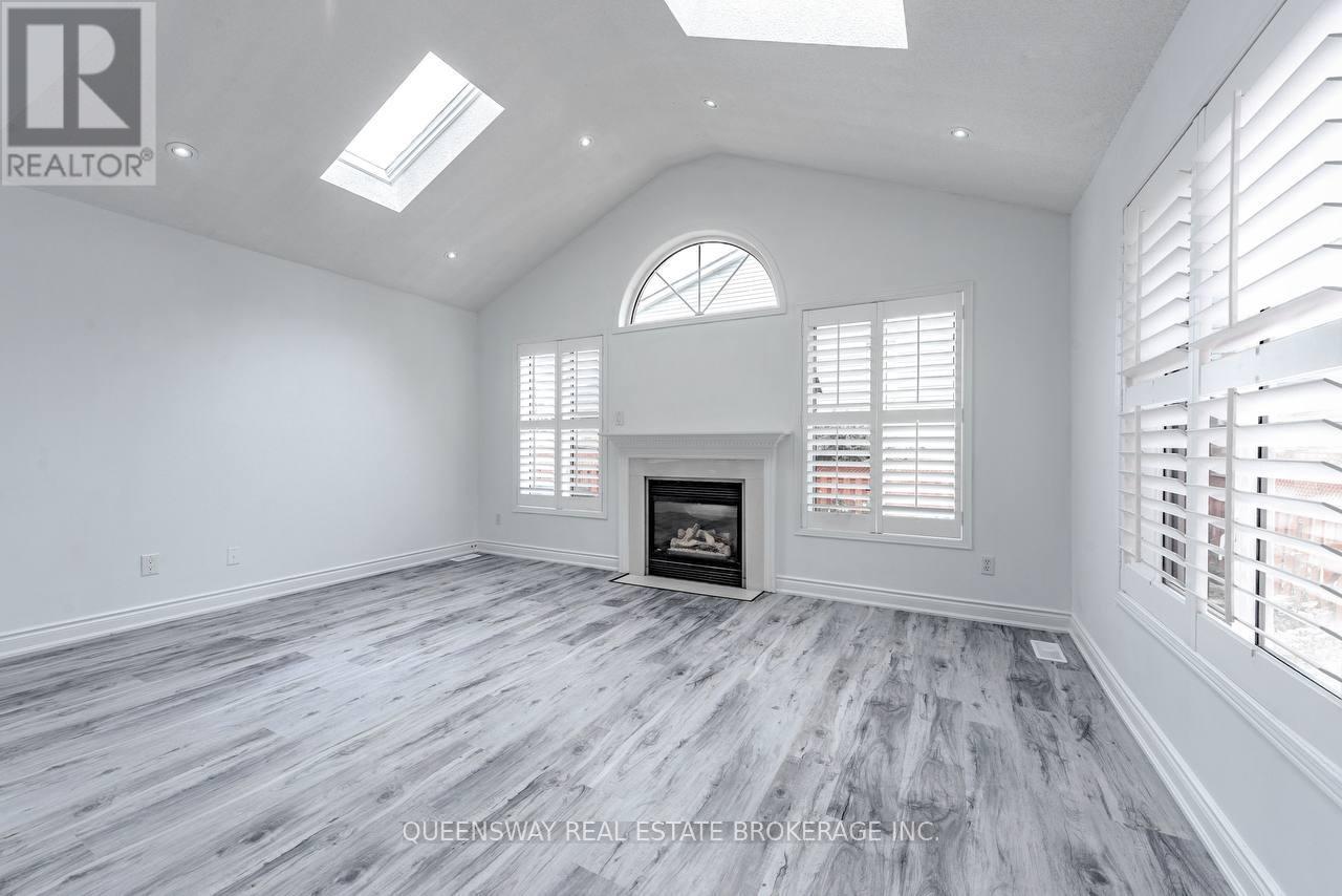 12 Dandelion Road, Brampton, Ontario  L6R 1X3 - Photo 14 - W12370784