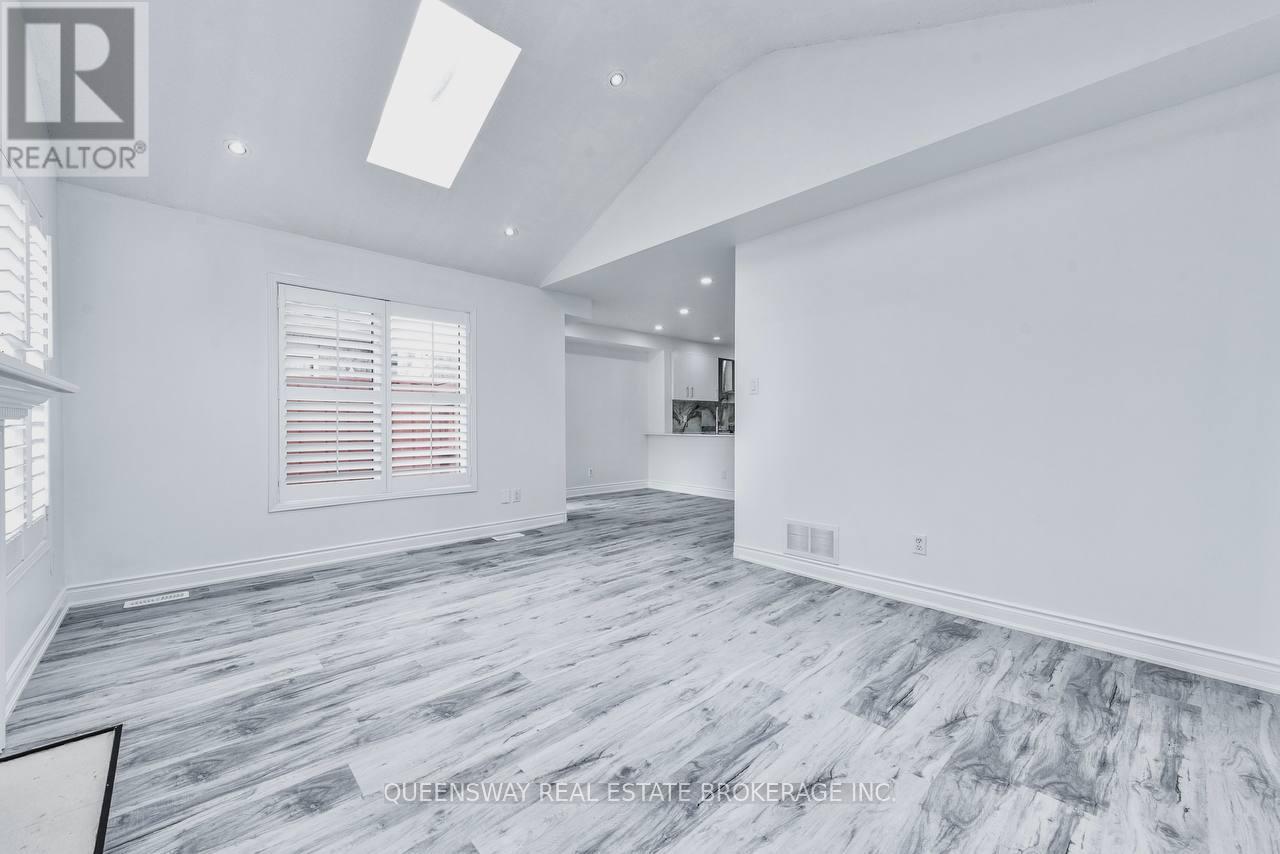 12 Dandelion Road, Brampton, Ontario  L6R 1X3 - Photo 17 - W12370784