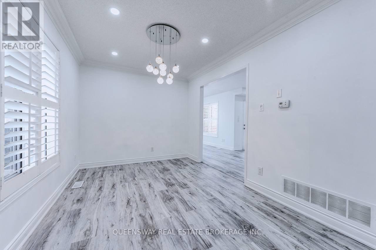 12 Dandelion Road, Brampton, Ontario  L6R 1X3 - Photo 20 - W12370784