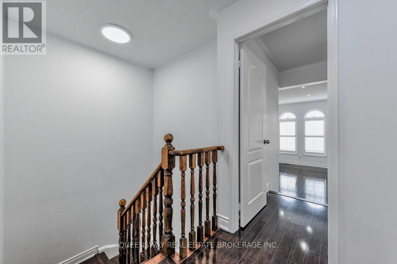12 Dandelion Road, Brampton, Ontario  L6R 1X3 - Photo 28 - W12370784