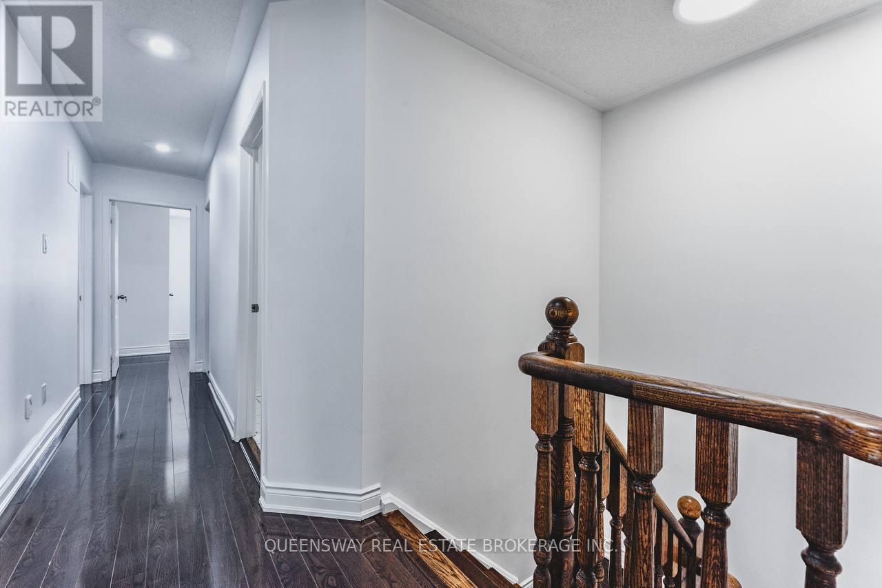 12 Dandelion Road, Brampton, Ontario  L6R 1X3 - Photo 34 - W12370784