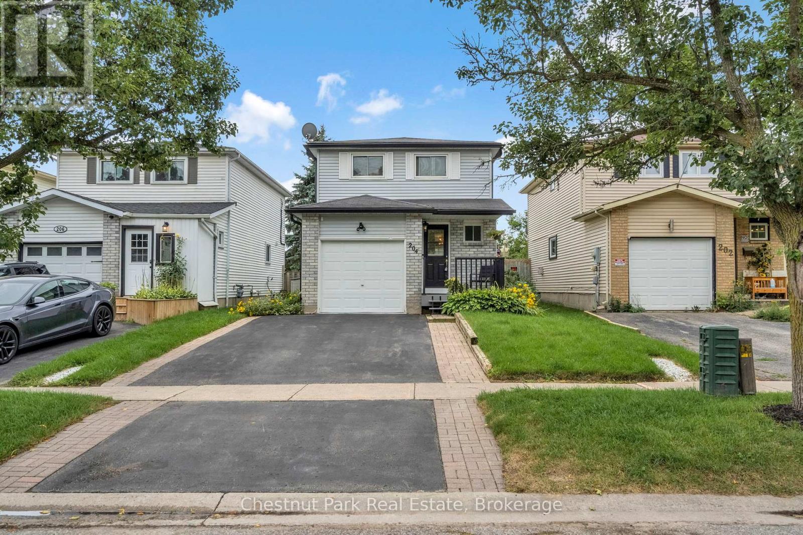 204 Hickling Trail, Barrie (Grove East), Ontario  L4M 5X4 - Photo 1 - S12370831