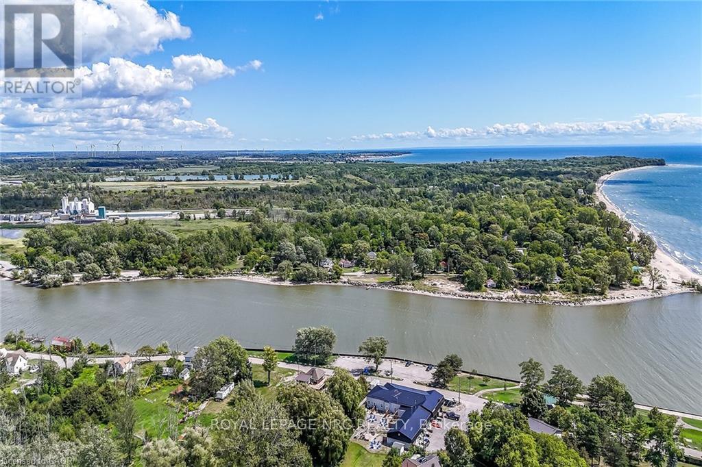 33 Dover Street, Haldimand, Ontario  N1A 2W6 - Photo 37 - X12370775