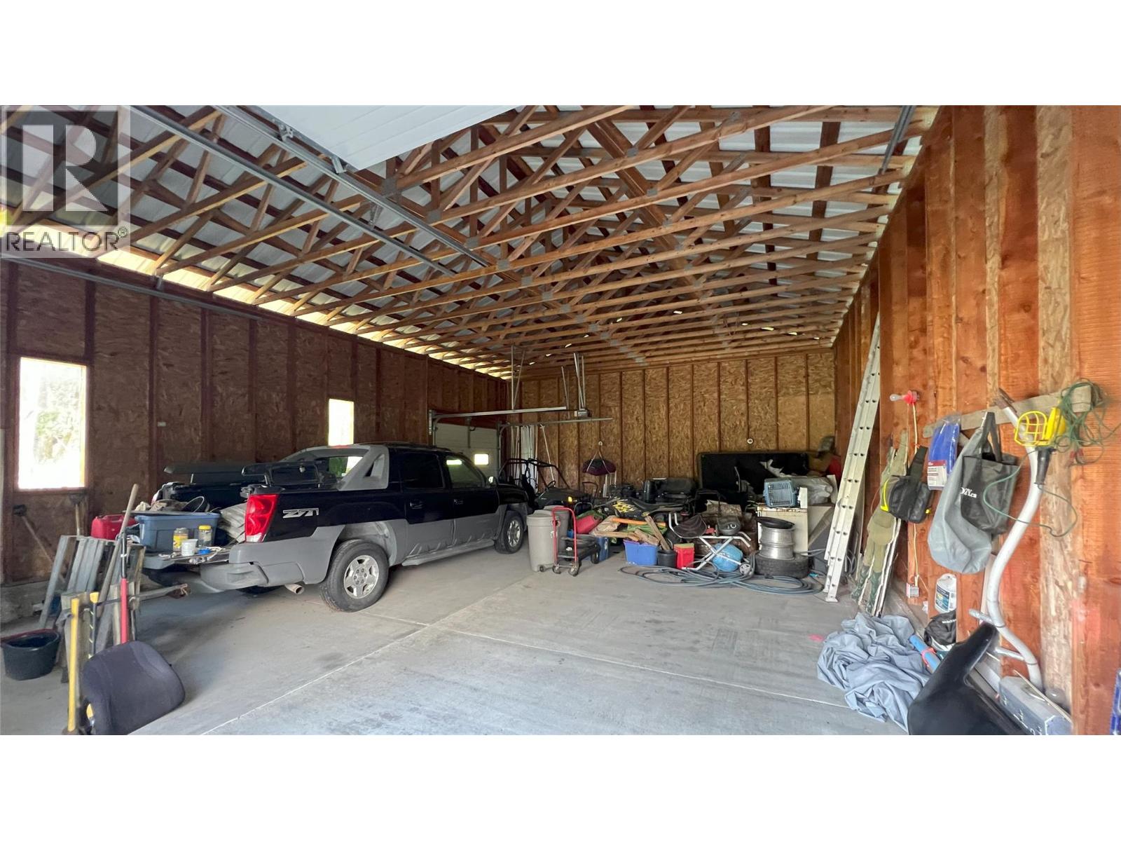 8774 Colony Road, Wardner, British Columbia  V0B 2J0 - Photo 23 - 10360928