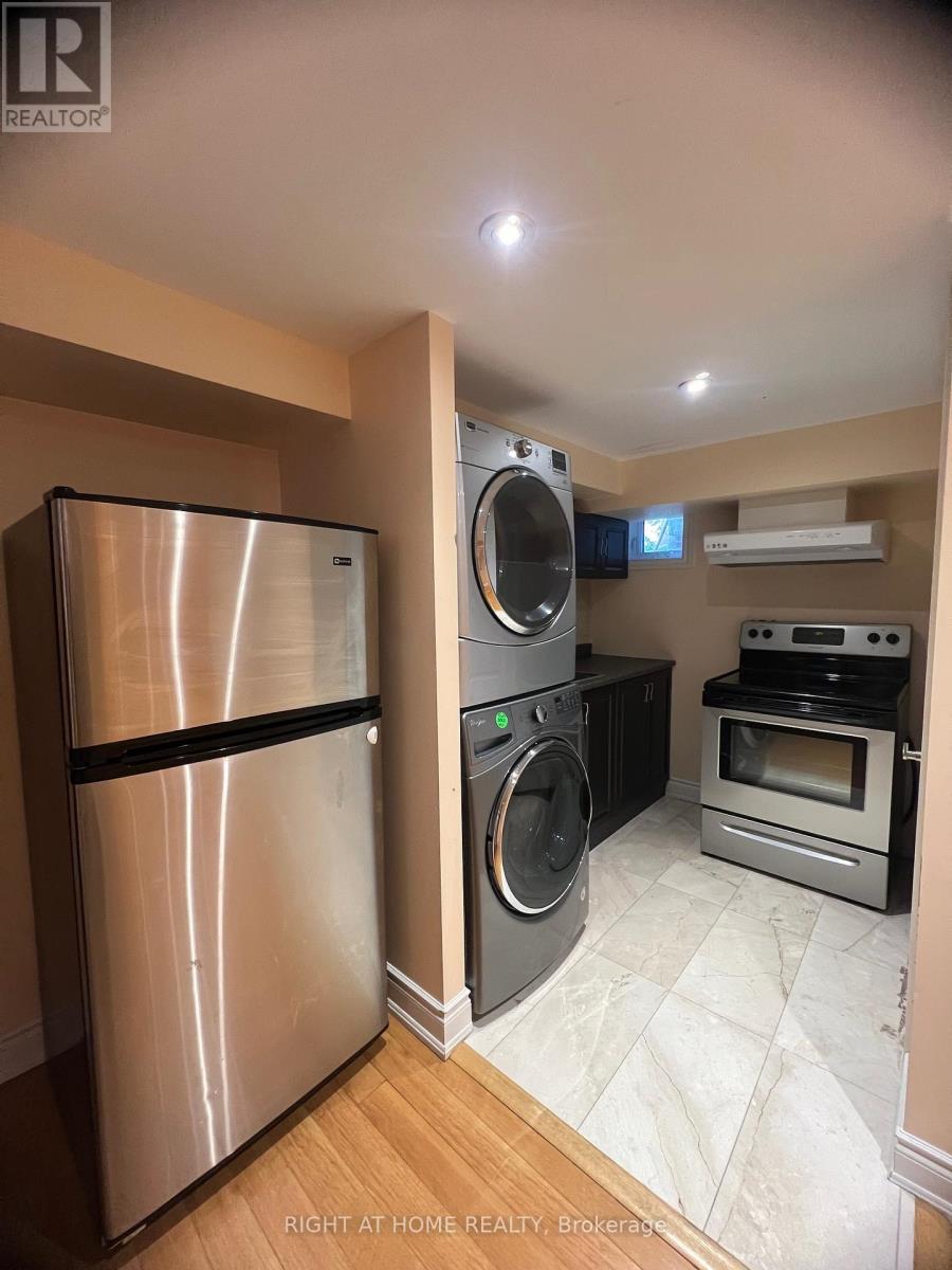 2105 Avenue Road, Toronto, Ontario  M5N 4A9 - Photo 18 - C12370875