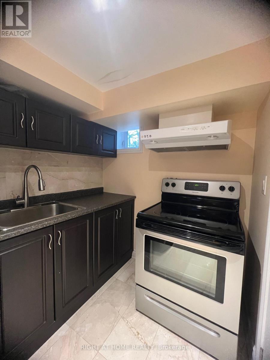 2105 Avenue Road, Toronto, Ontario  M5N 4A9 - Photo 19 - C12370875