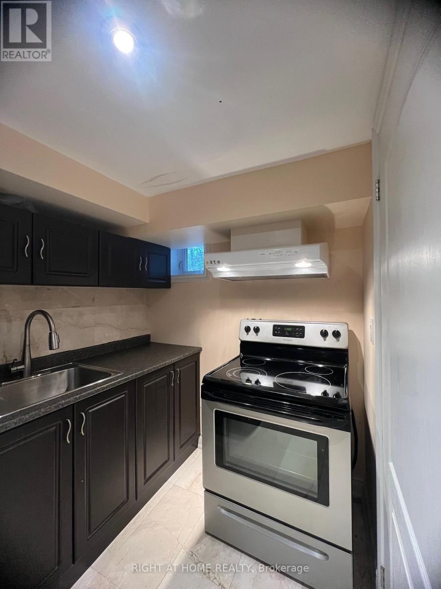 2105 Avenue Road, Toronto, Ontario  M5N 4A9 - Photo 20 - C12370875