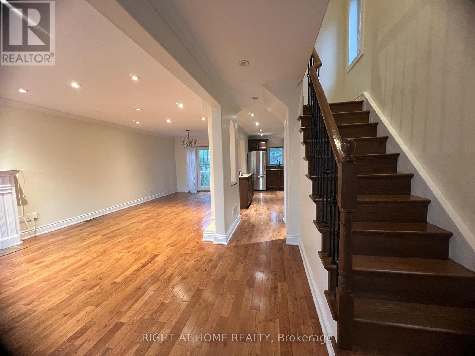 2105 Avenue Road, Toronto, Ontario  M5N 4A9 - Photo 8 - C12370875
