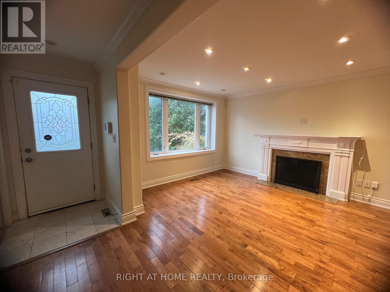 2105 Avenue Road, Toronto, Ontario  M5N 4A9 - Photo 9 - C12370875