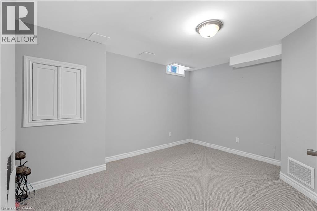 120 Davidson Boulevard, Dundas, Ontario  L9H 7M5 - Photo 38 - 40764596