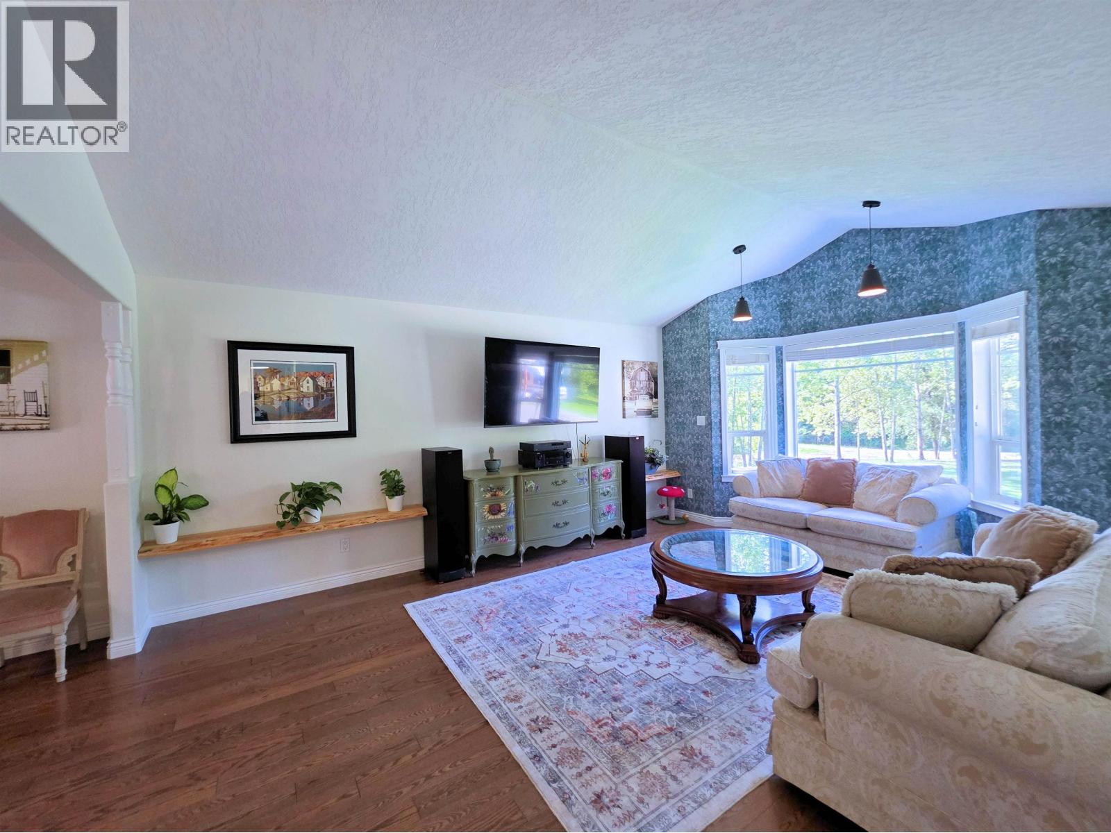 18745 Trout Road, Prince George, British Columbia  V2K 5W3 - Photo 7 - R3041191