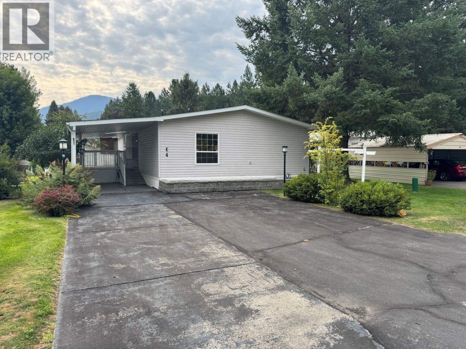 5455 Almond Gardens Road Unit# E4, Grand Forks, British Columbia
