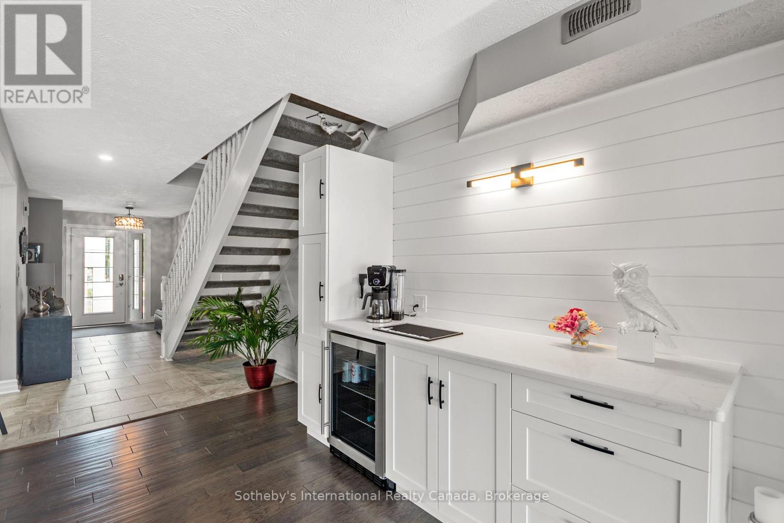 10 - 8 Beck Boulevard, Penetanguishene, Ontario  L9M 1C3 - Photo 11 - S12370928