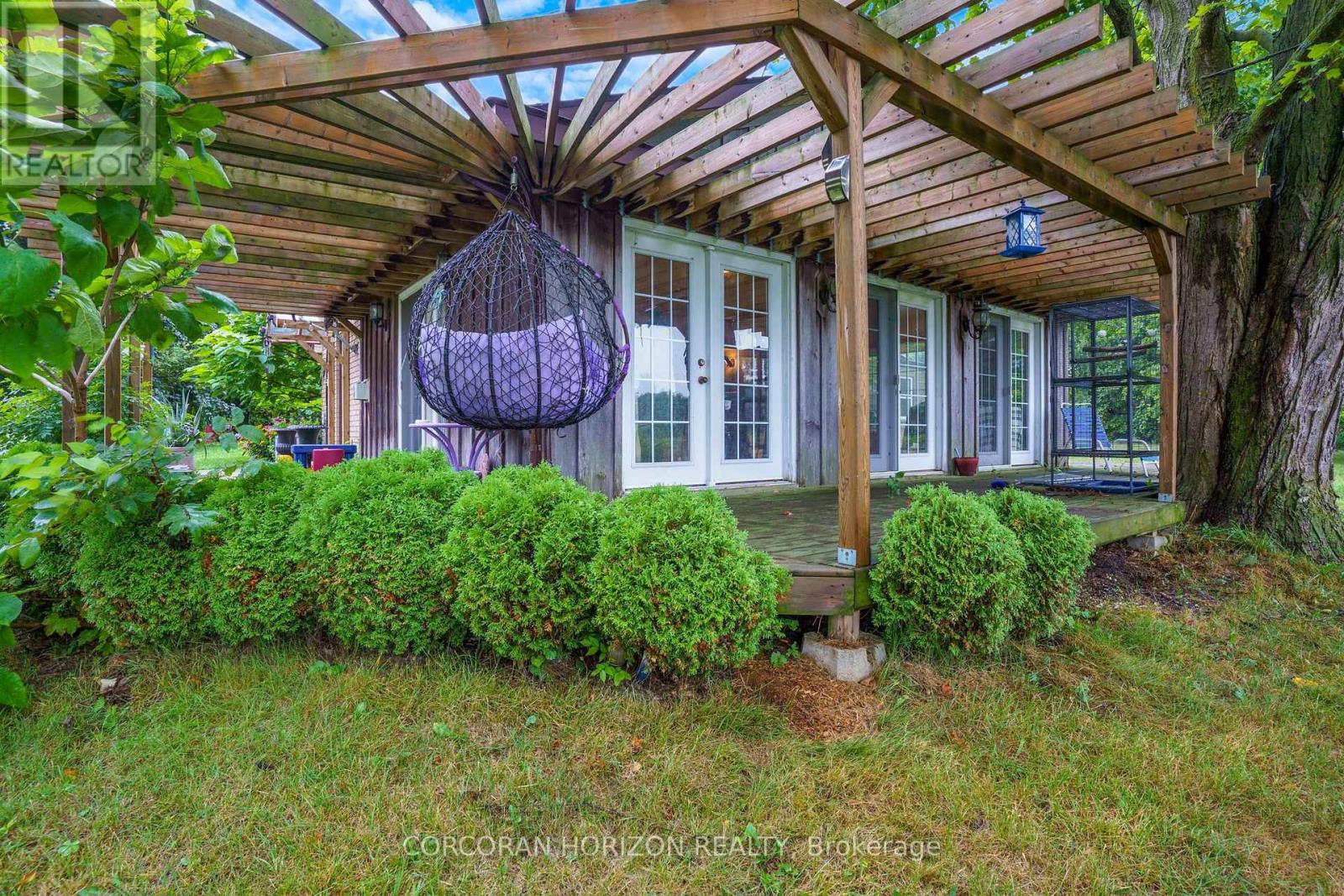 1374 5th Concession Road W, Hamilton, Ontario  L0R 2H2 - Photo 17 - X12369239