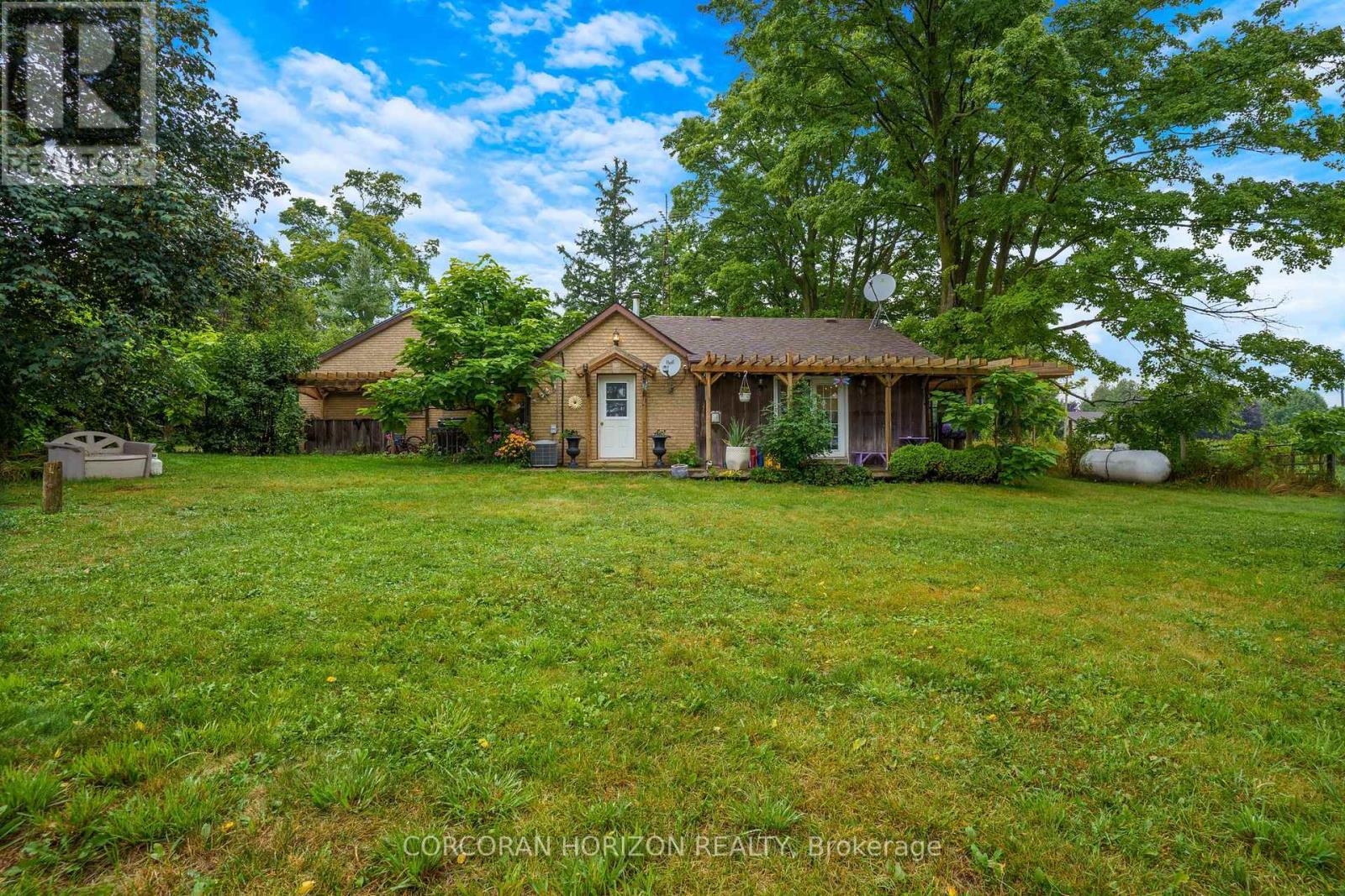 1374 5th Concession Road W, Hamilton, Ontario  L0R 2H2 - Photo 6 - X12369239