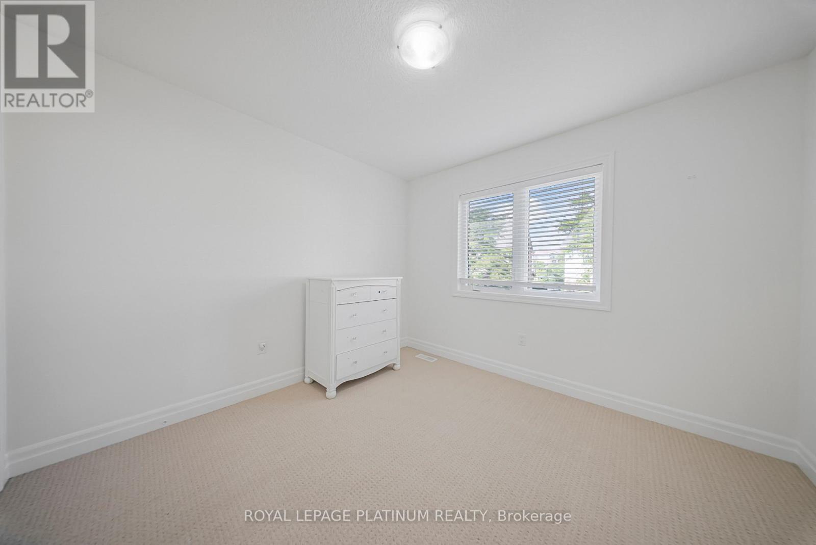34 Samuel Drive, Guelph, Ontario  N1L 0K2 - Photo 34 - X12370804