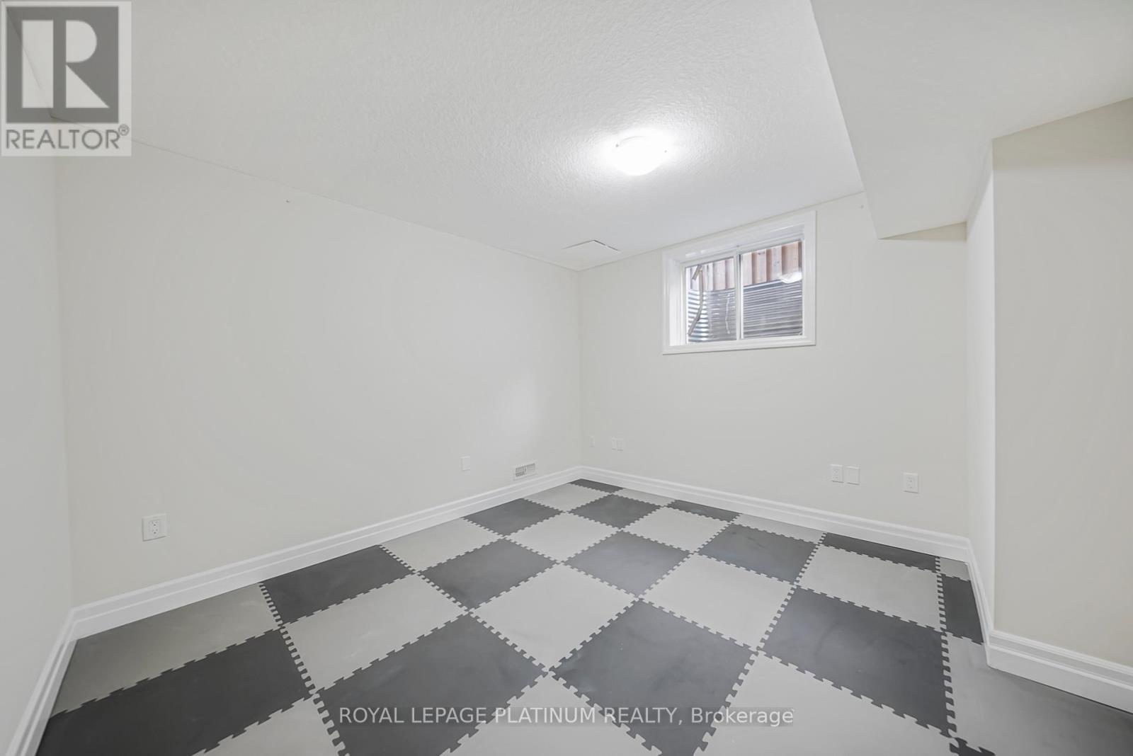 34 Samuel Drive, Guelph, Ontario  N1L 0K2 - Photo 45 - X12370804