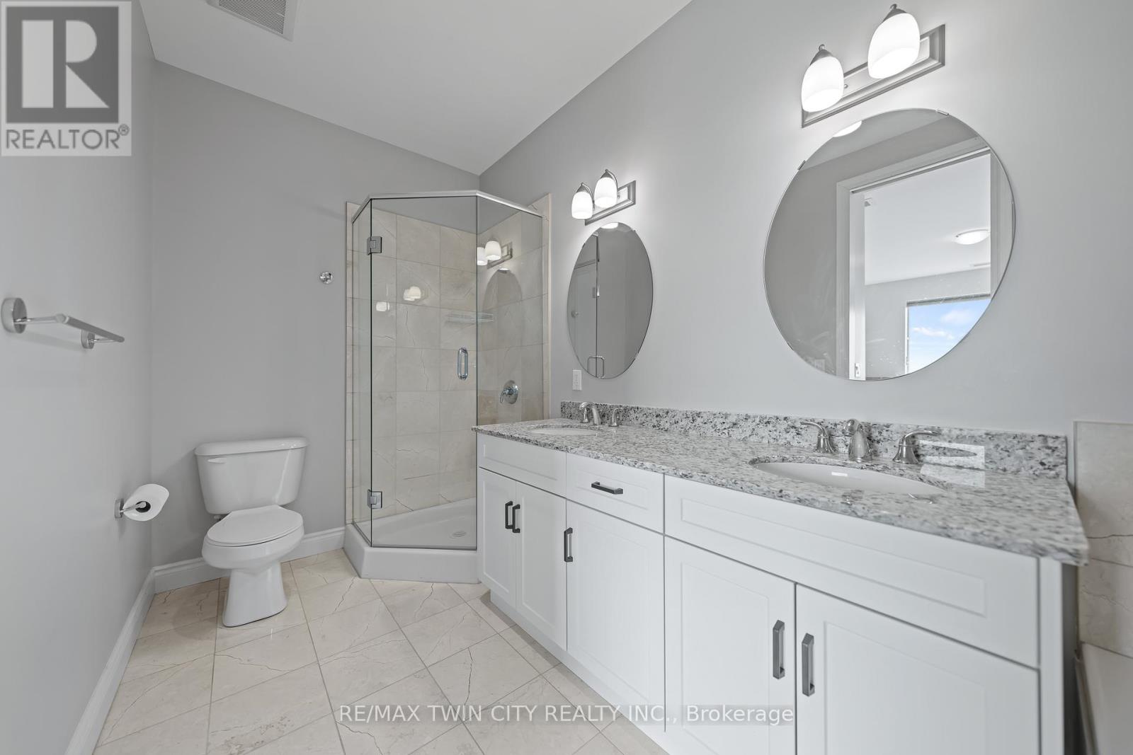 706 - 223 Erb Street W, Waterloo, Ontario  N2L 0B3 - Photo 37 - X12370834