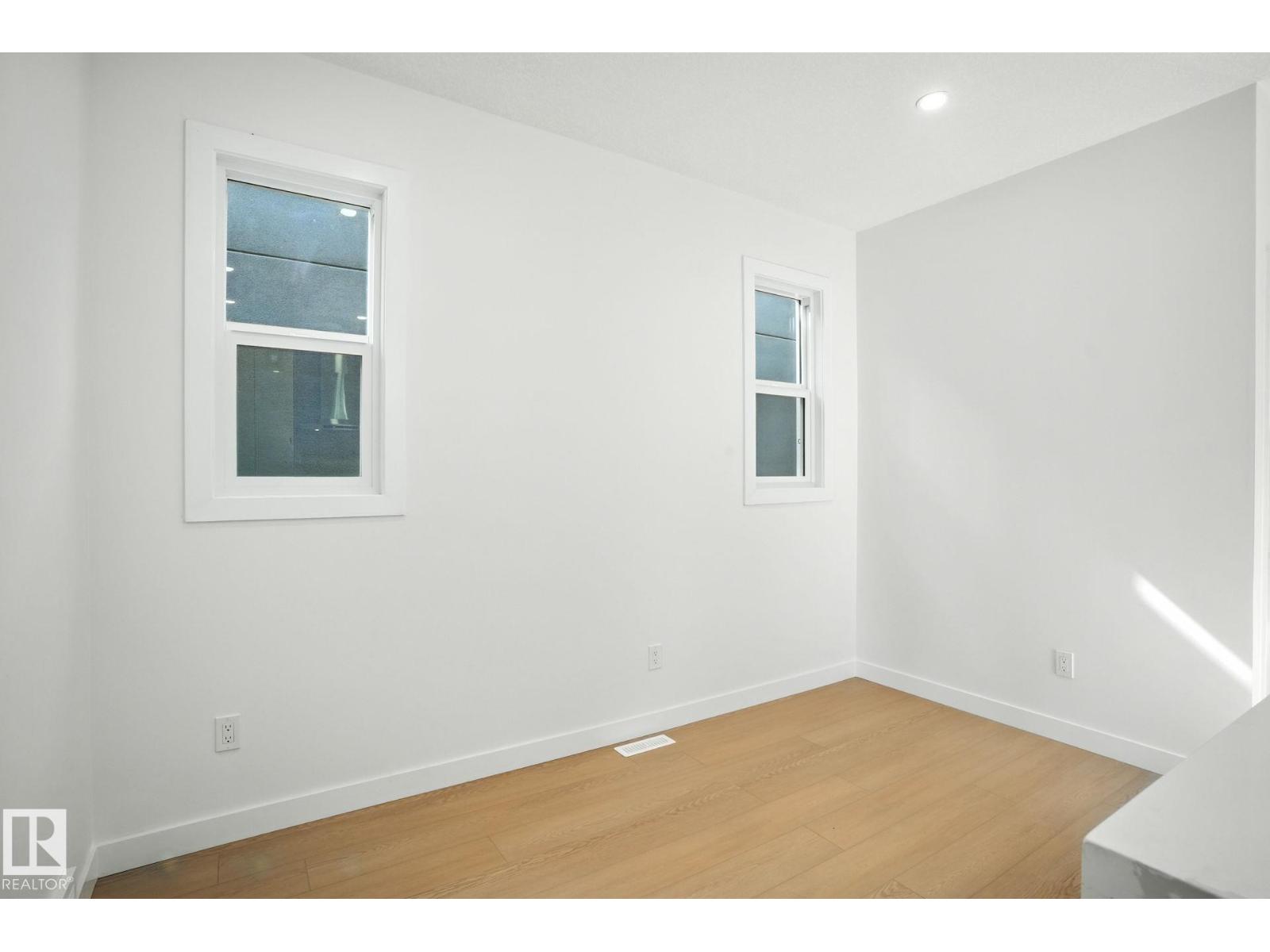9606 86 Street Nw Nw Nw, Edmonton, Alberta  T6C 3E9 - Photo 11 - E4455319