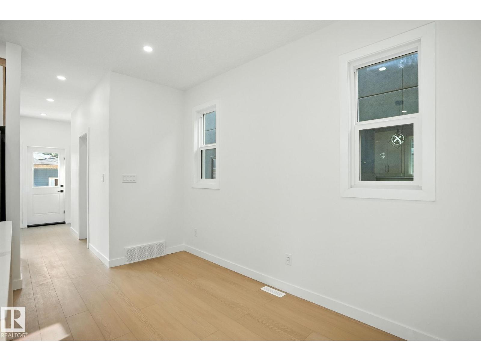 9606 86 Street Nw Nw Nw, Edmonton, Alberta  T6C 3E9 - Photo 12 - E4455319