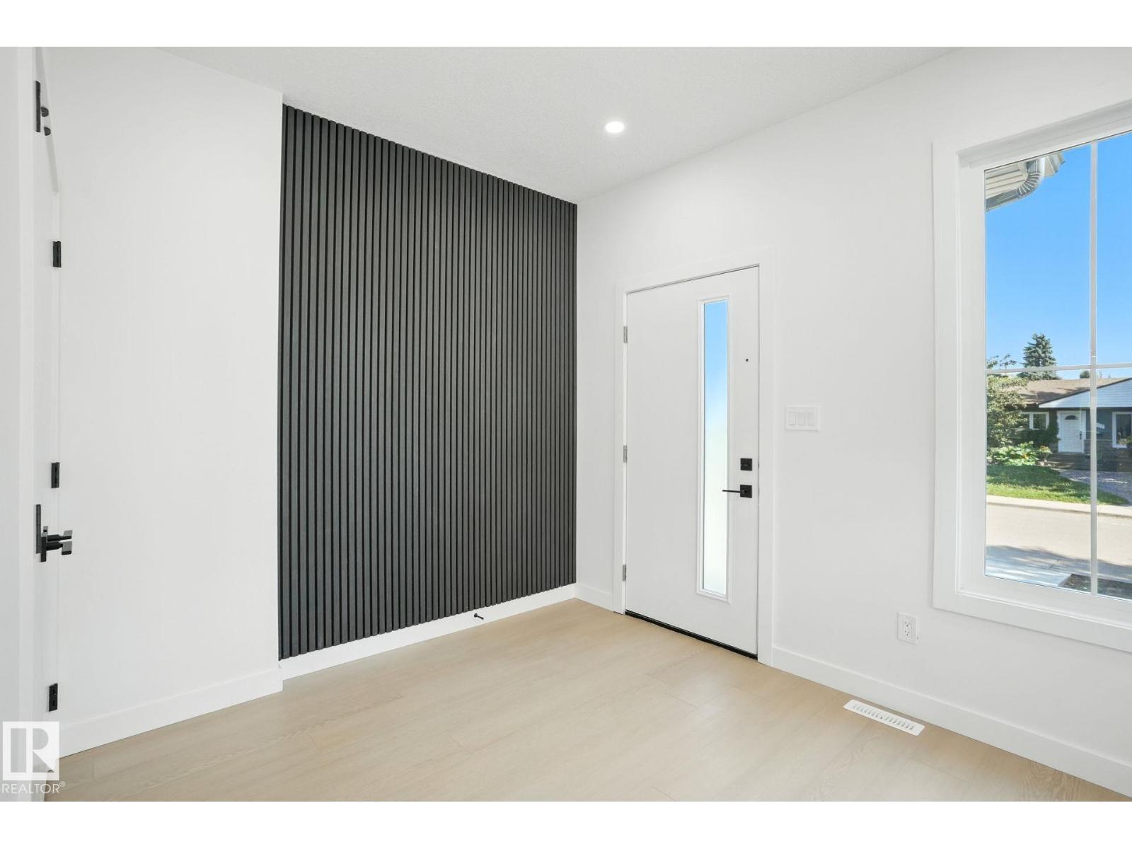9606 86 Street Nw Nw Nw, Edmonton, Alberta  T6C 3E9 - Photo 3 - E4455319