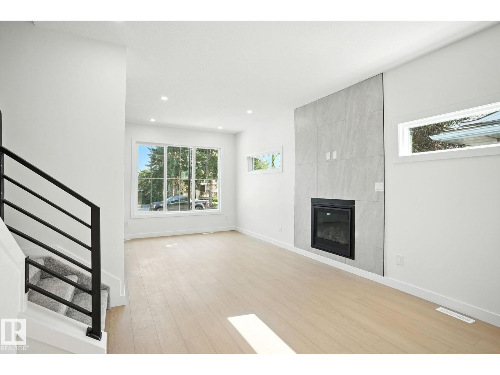 9606 86 Street Nw Nw Nw, Edmonton, Alberta  T6C 3E9 - Photo 4 - E4455319