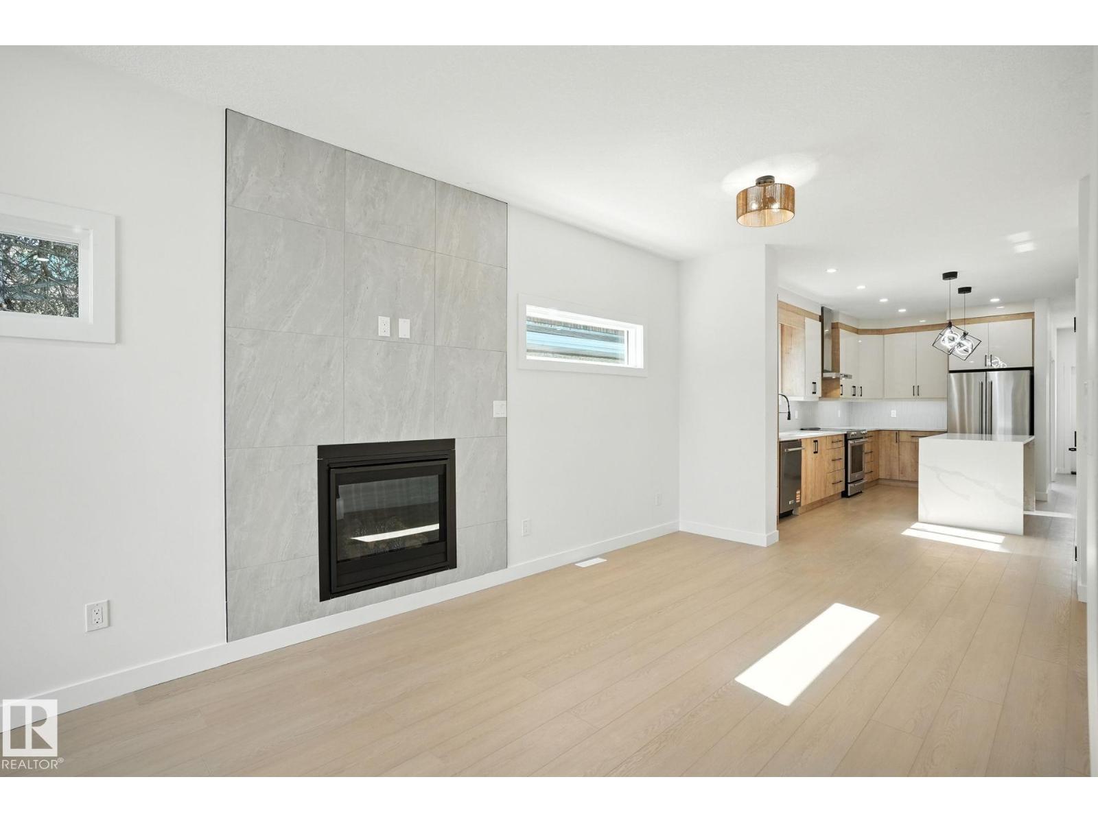 9606 86 Street Nw Nw Nw, Edmonton, Alberta  T6C 3E9 - Photo 5 - E4455319