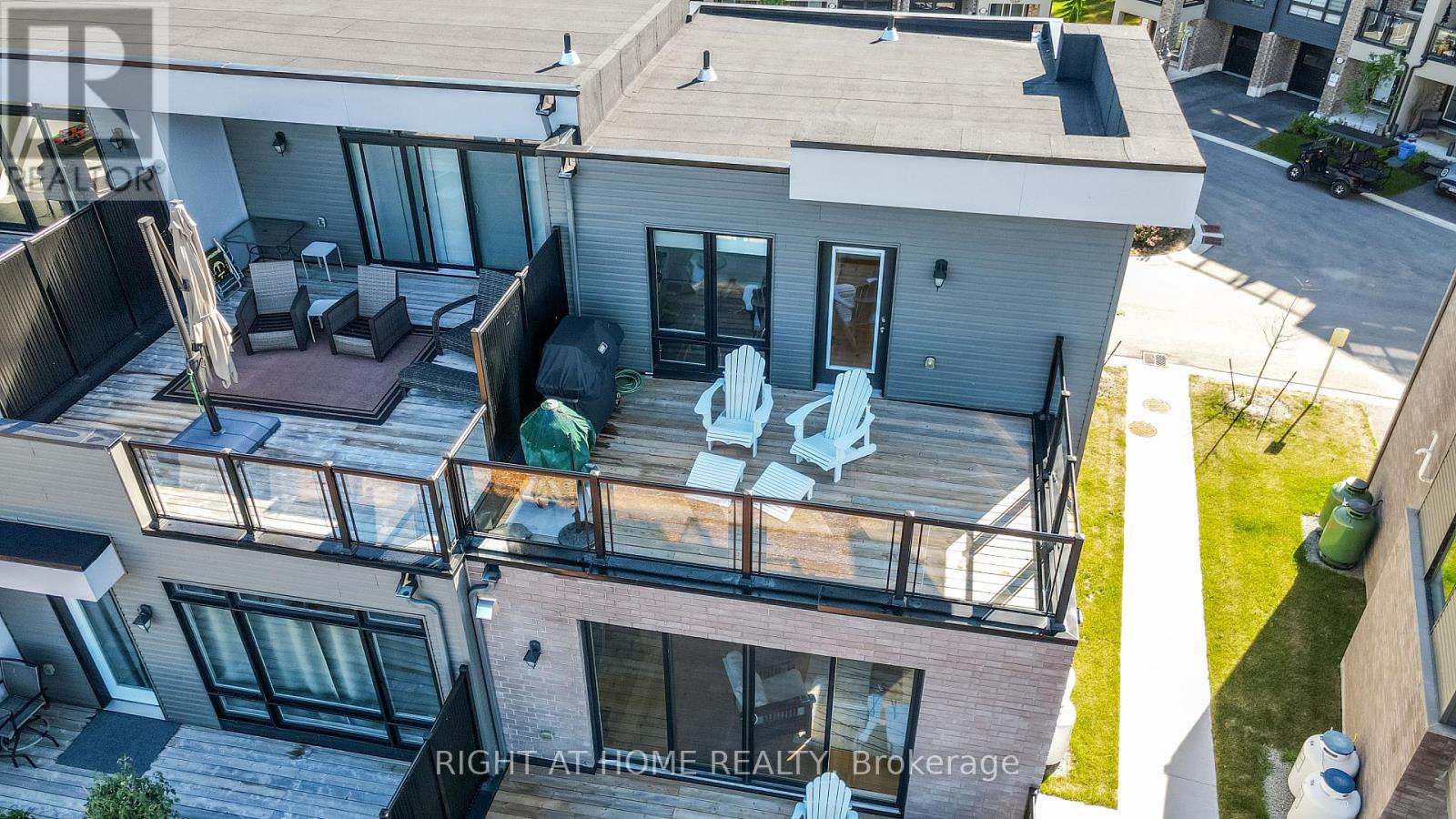 100 Marina Village Drive, Georgian Bay, Ontario  L0K 1S0 - Photo 35 - X12369643