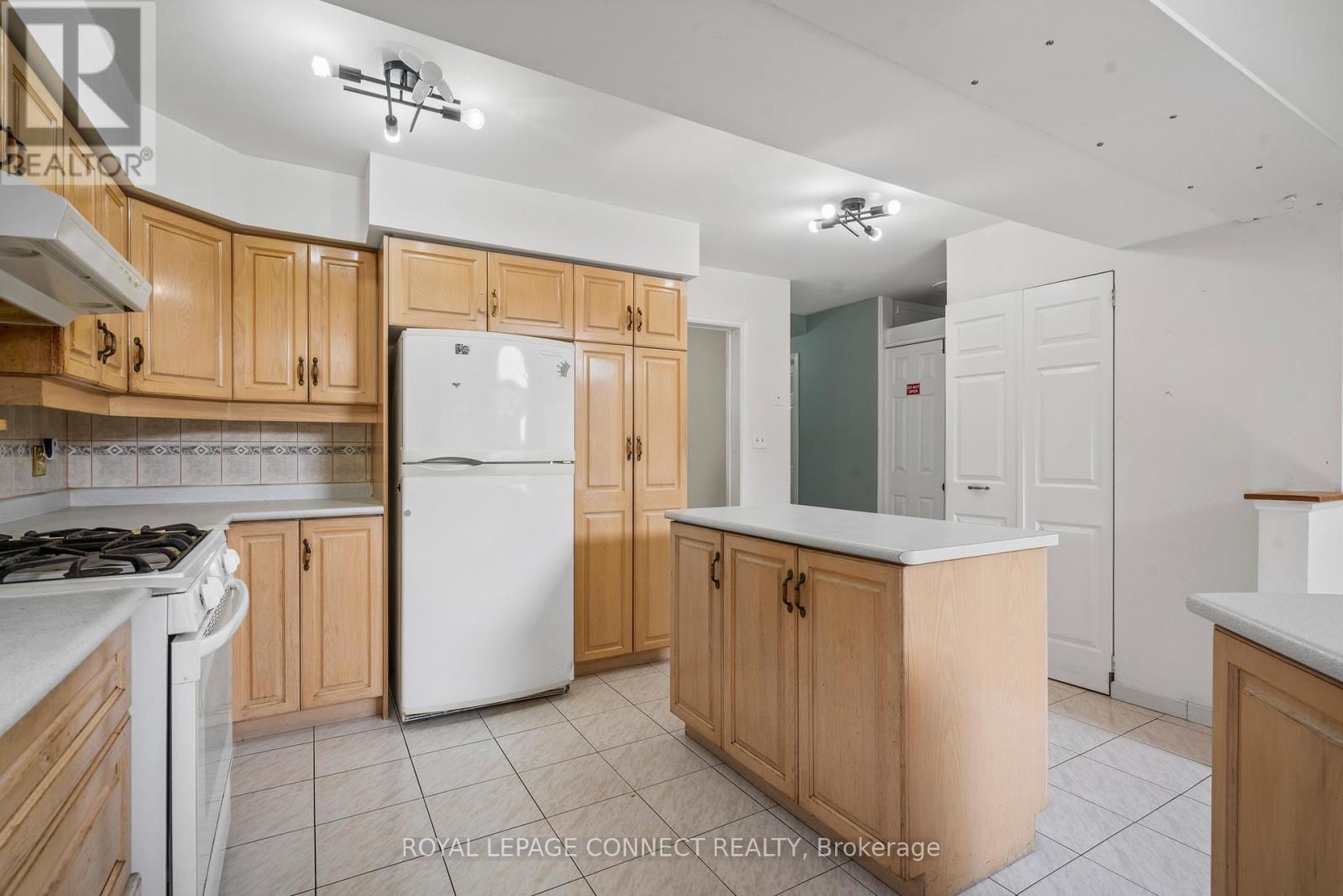 53 Snowball Crescent, Toronto (Malvern), Ontario  M1B 1S5 - Photo 12 - E12370944