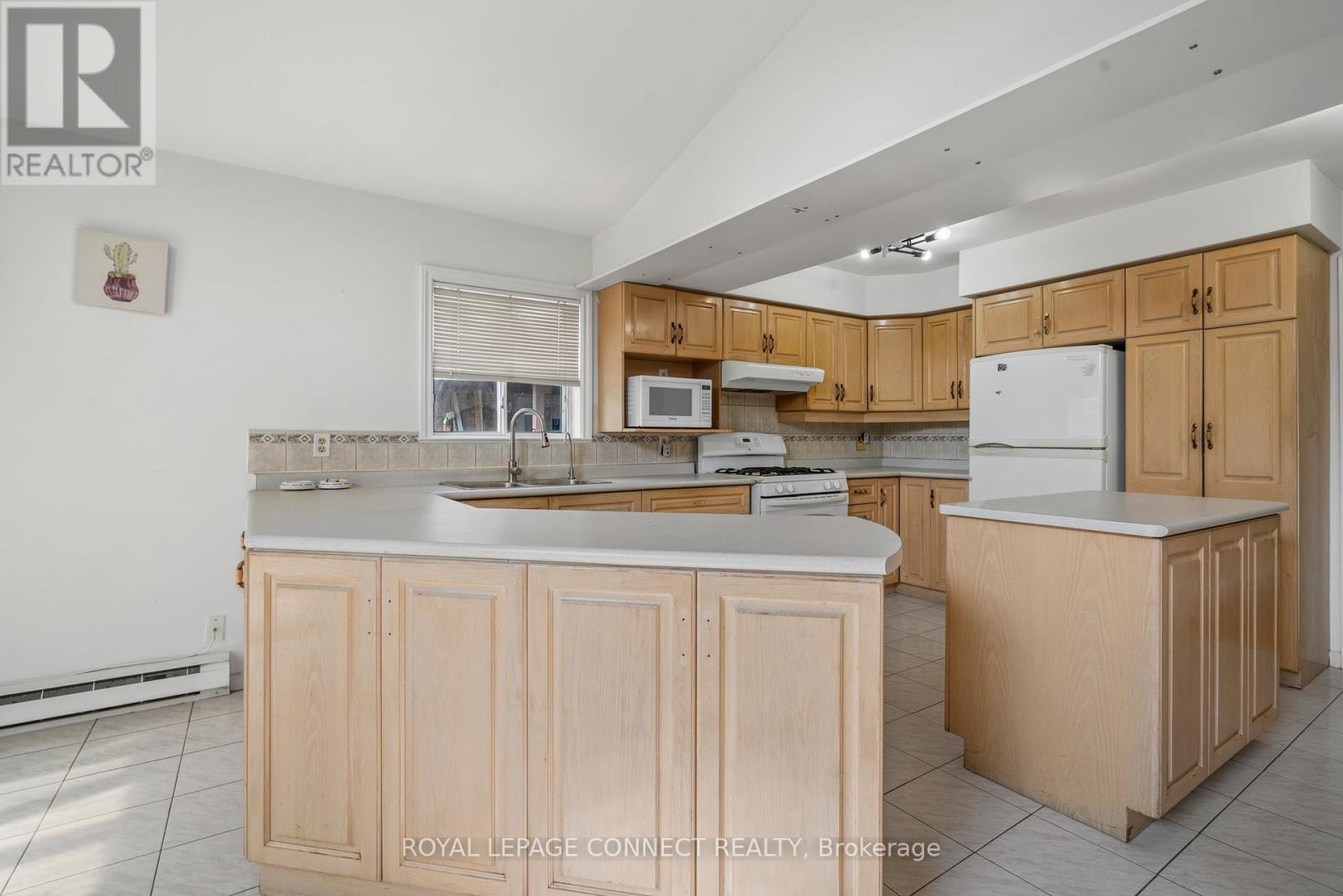 53 Snowball Crescent, Toronto (Malvern), Ontario  M1B 1S5 - Photo 8 - E12370944