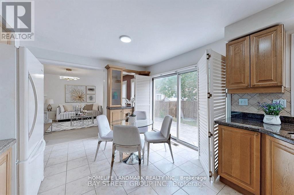 25 Tower Bridge Crescent S, Markham, Ontario  L6C 2M8 - Photo 5 - N12370950