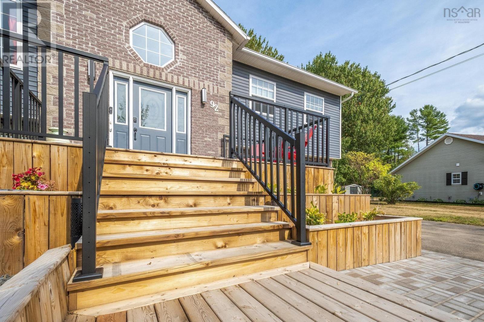92 Balcom Crescent, Nictaux, Nova Scotia  B0S 1P0 - Photo 4 - 202521422
