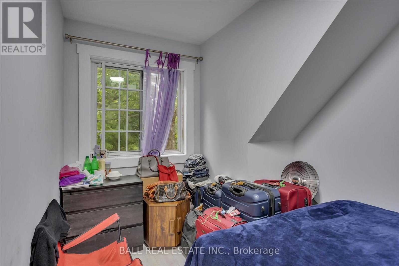 32 Cherryhill Street, Kawartha Lakes (Verulam), Ontario  K0M 1L0 - Photo 21 - X12370999