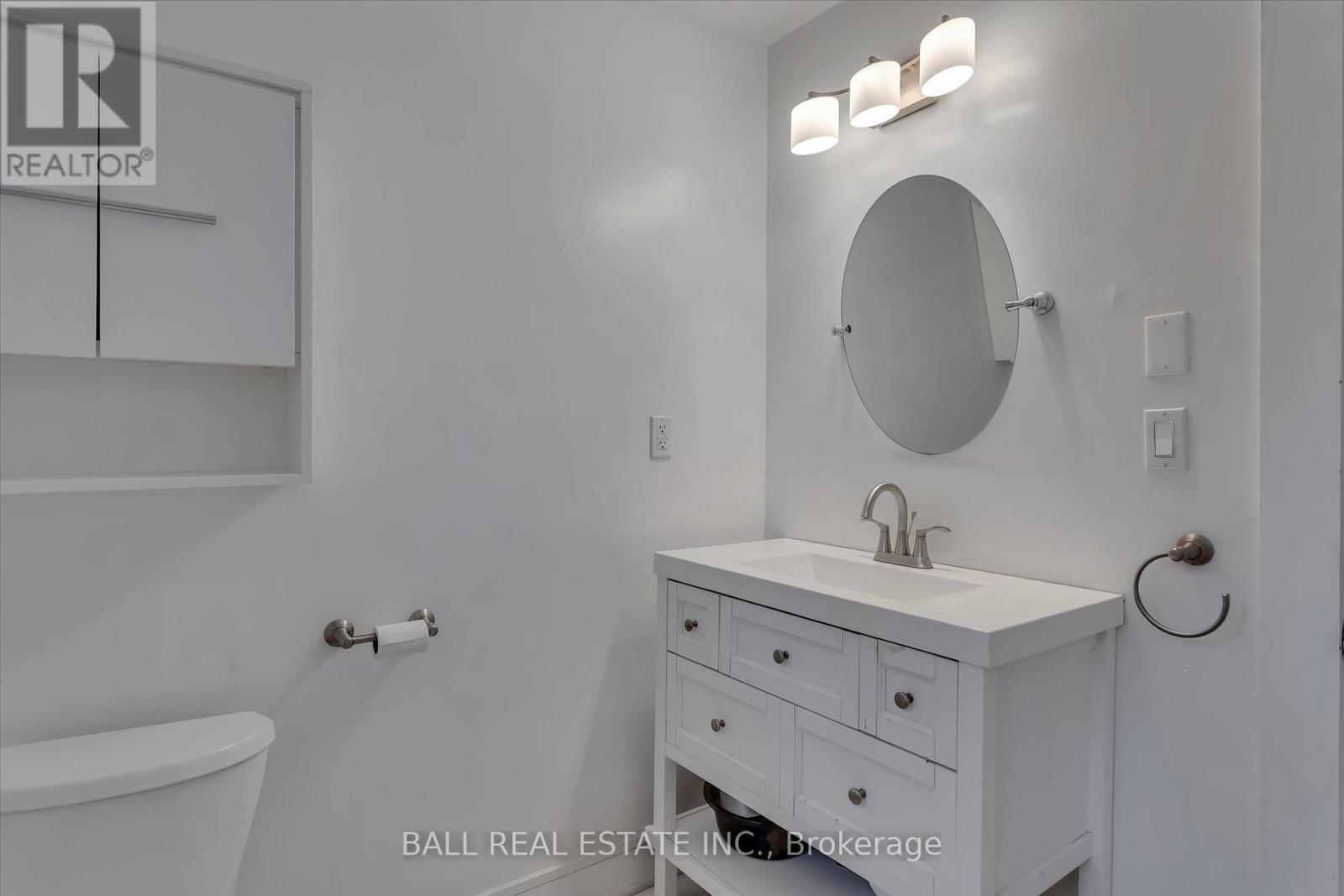 32 Cherryhill Street, Kawartha Lakes (Verulam), Ontario  K0M 1L0 - Photo 25 - X12370999